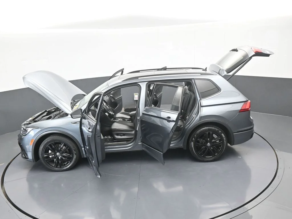 Used 2022 Gray Volkswagen 2.0T SE R-Line Black image 73