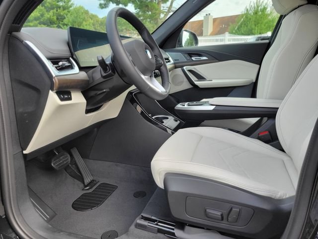 2026 BMW X1 28i - Photo 21