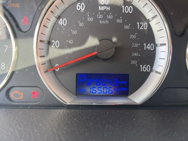 Used 2009 Black Hyundai GLS image 15