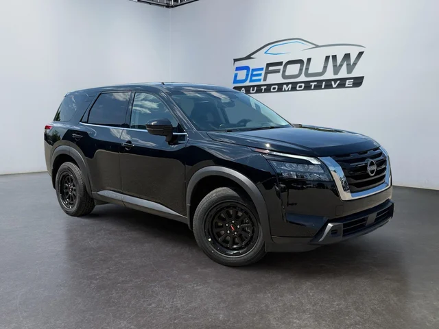 2024 Nissan Pathfinder S