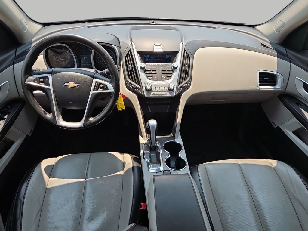 Used 2011 Silver Chevrolet LT image 9
