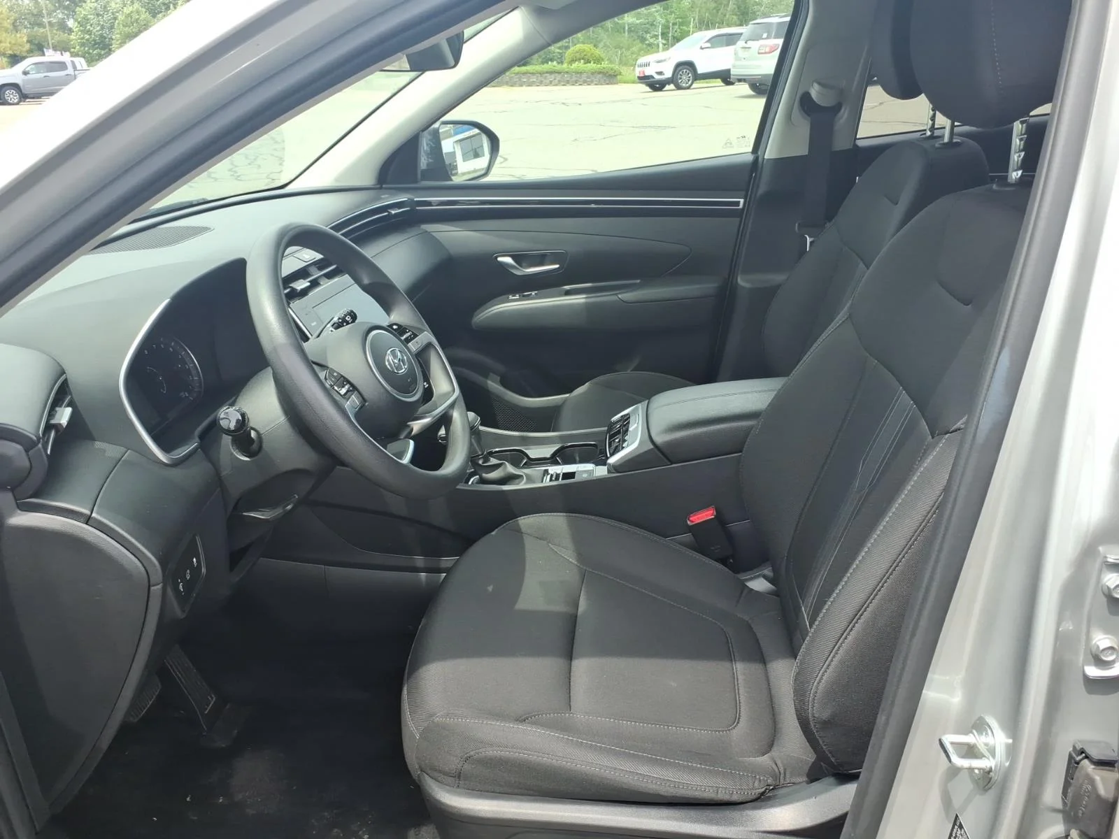 Used 2024 Shimmering Silver Hyundai SEL image 14