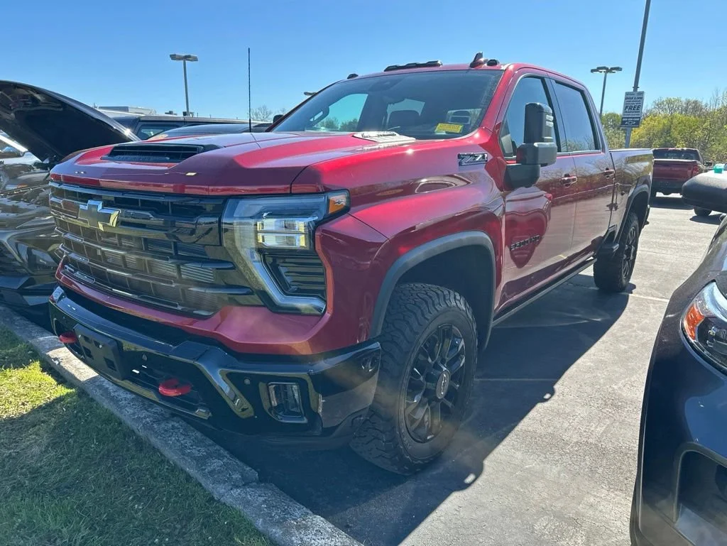 2025 Chevrolet Silverado HD LTZ 4WD Crew Cab Standard Box's photo
