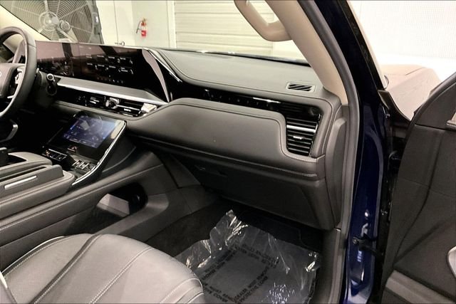 2025 INFINITI QX80 Sensory 4WD - Photo 19