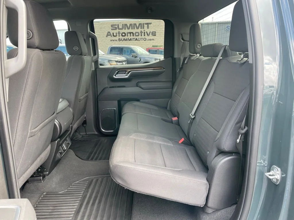 Used 2025 Cypress Chevrolet LT image 9