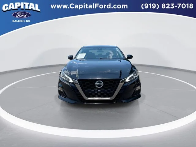 Used 2022 Black Nissan 2.5 SR image 3