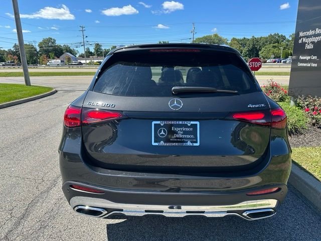 New 2026 Graphite Grey Metallic Mercedes-Benz GLC 300 image 4