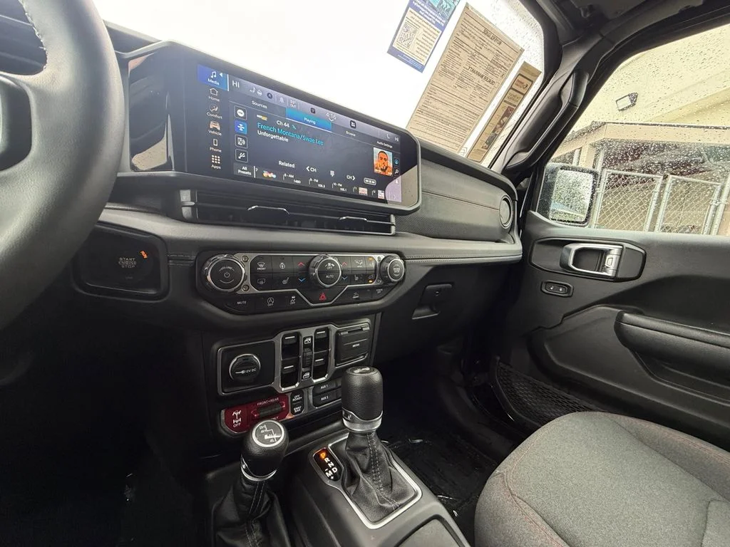Used 2025 Black Jeep Rubicon image 15