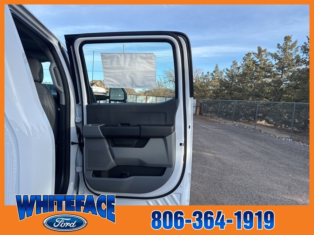 New 2026 Oxford White Ford XL image 31