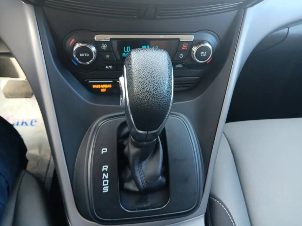 Used 2015 Sunset Ford SE image 22