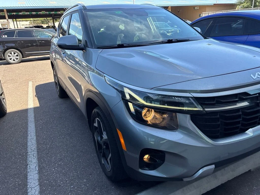 Certified Used 2024 Gray Kia EX image 5