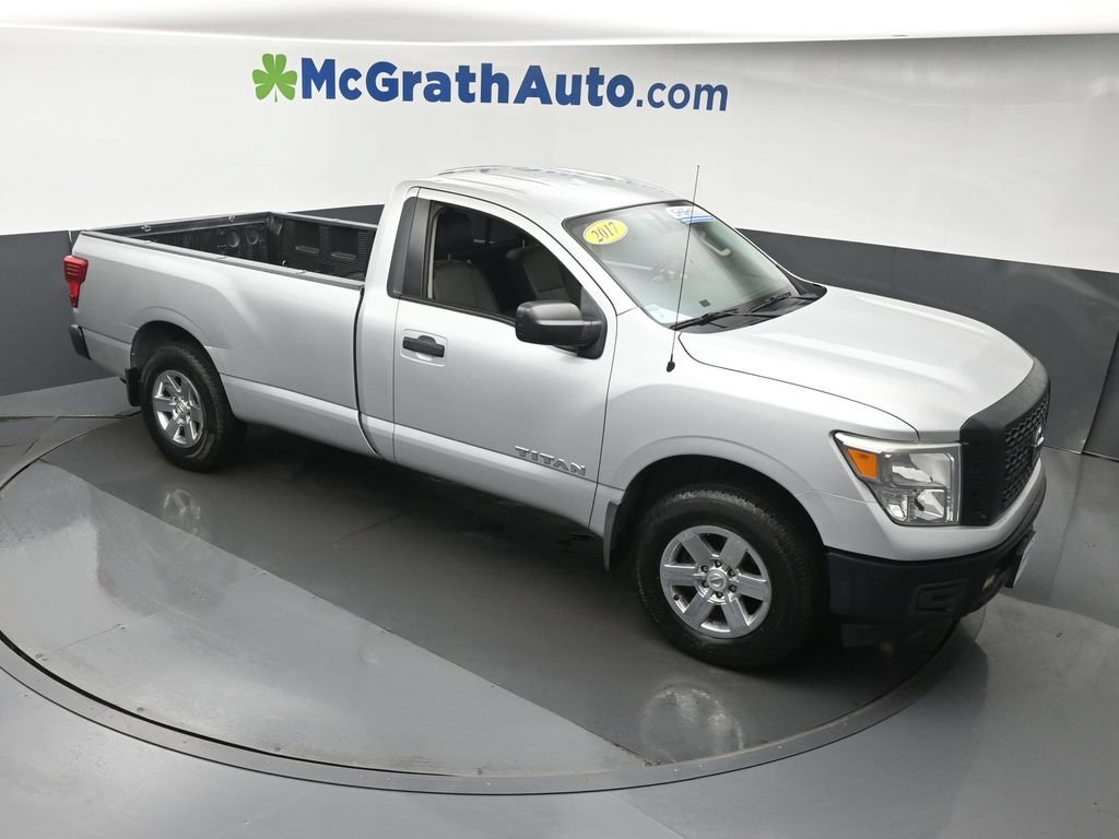 Used 2017 Silver Nissan S image 3