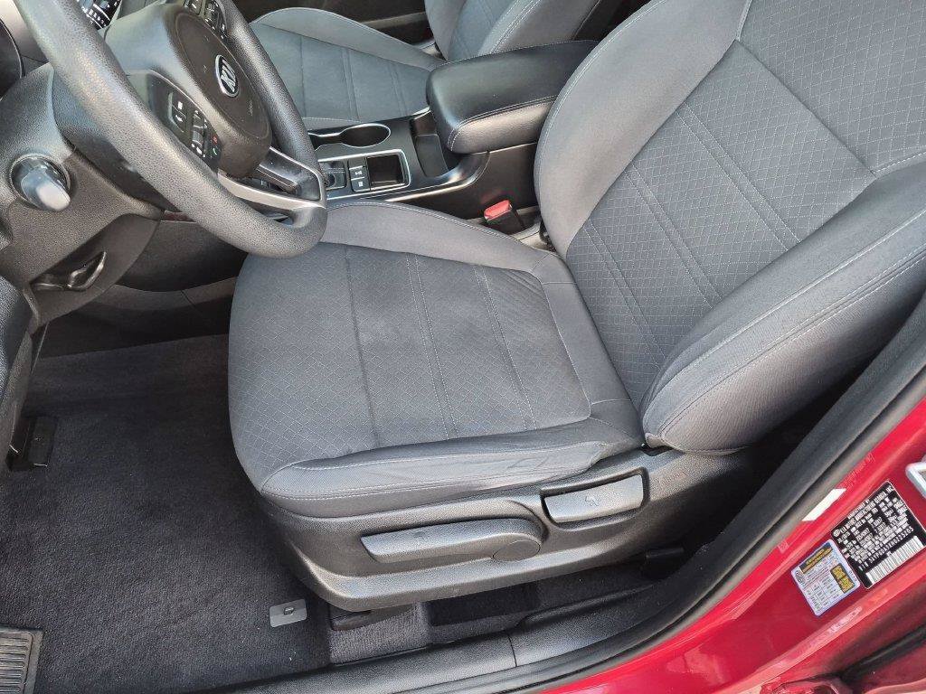 Used 2017 Red Kia LX image 18