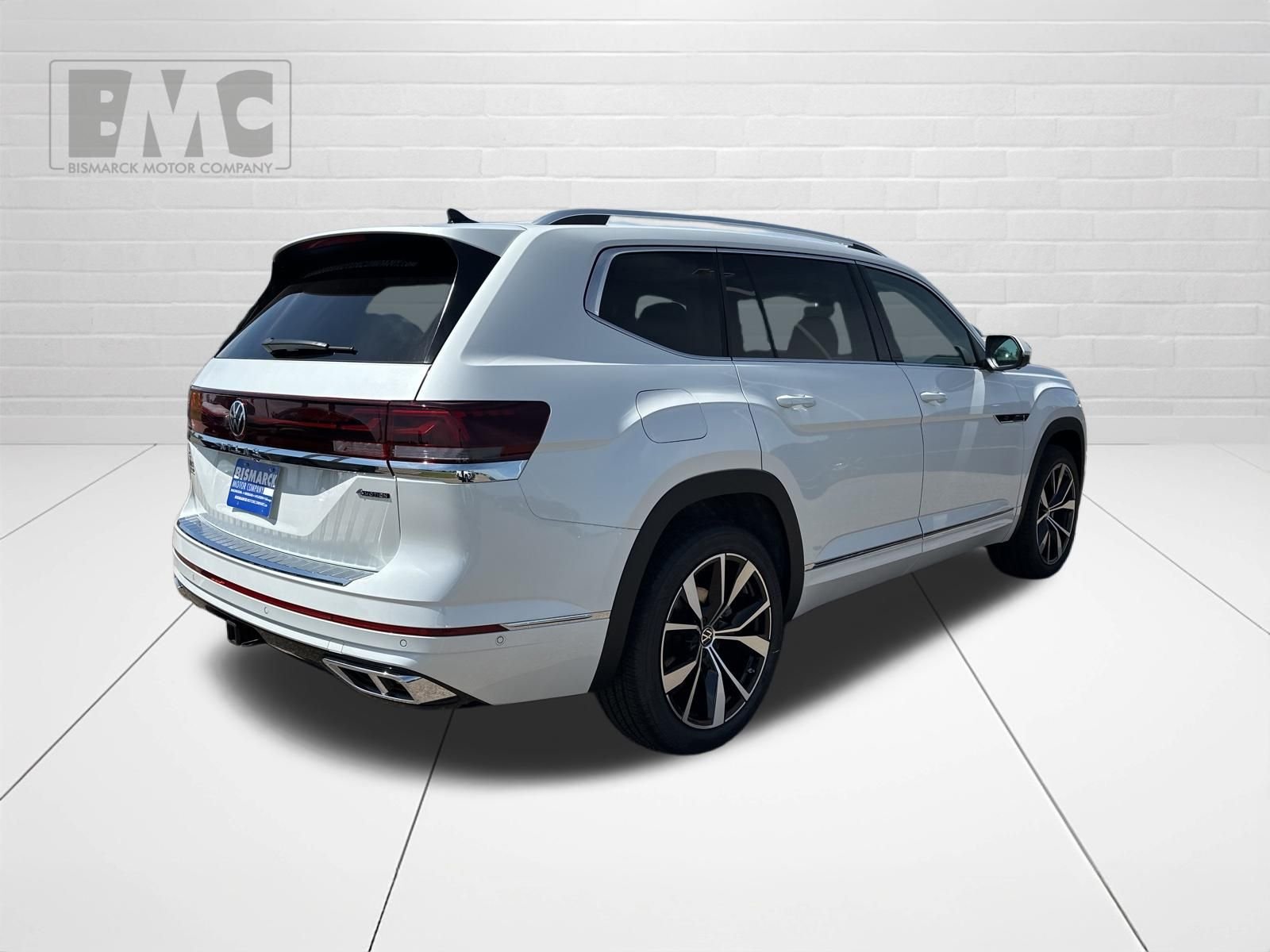 New 2026 White/off-white Volkswagen 2.0T SEL Premium R-Line image 3