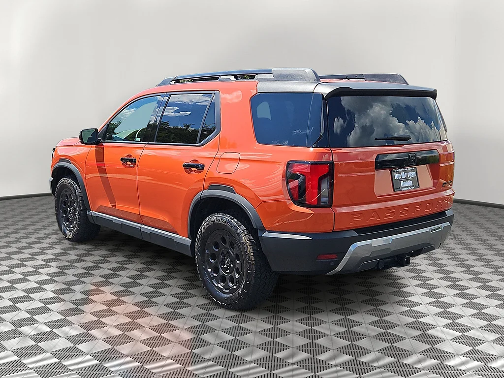 Certified Used 2026 Sunset Orange II Honda TrailSport Elite Blackout image 3