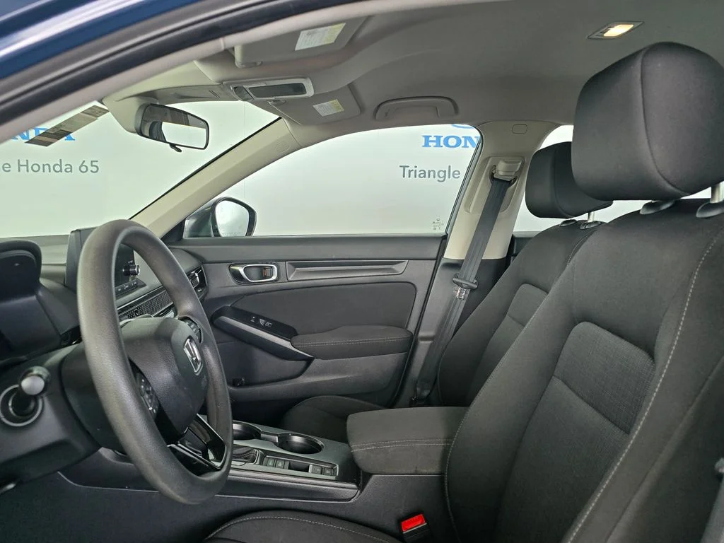 Used 2025 Red Honda LX image 9