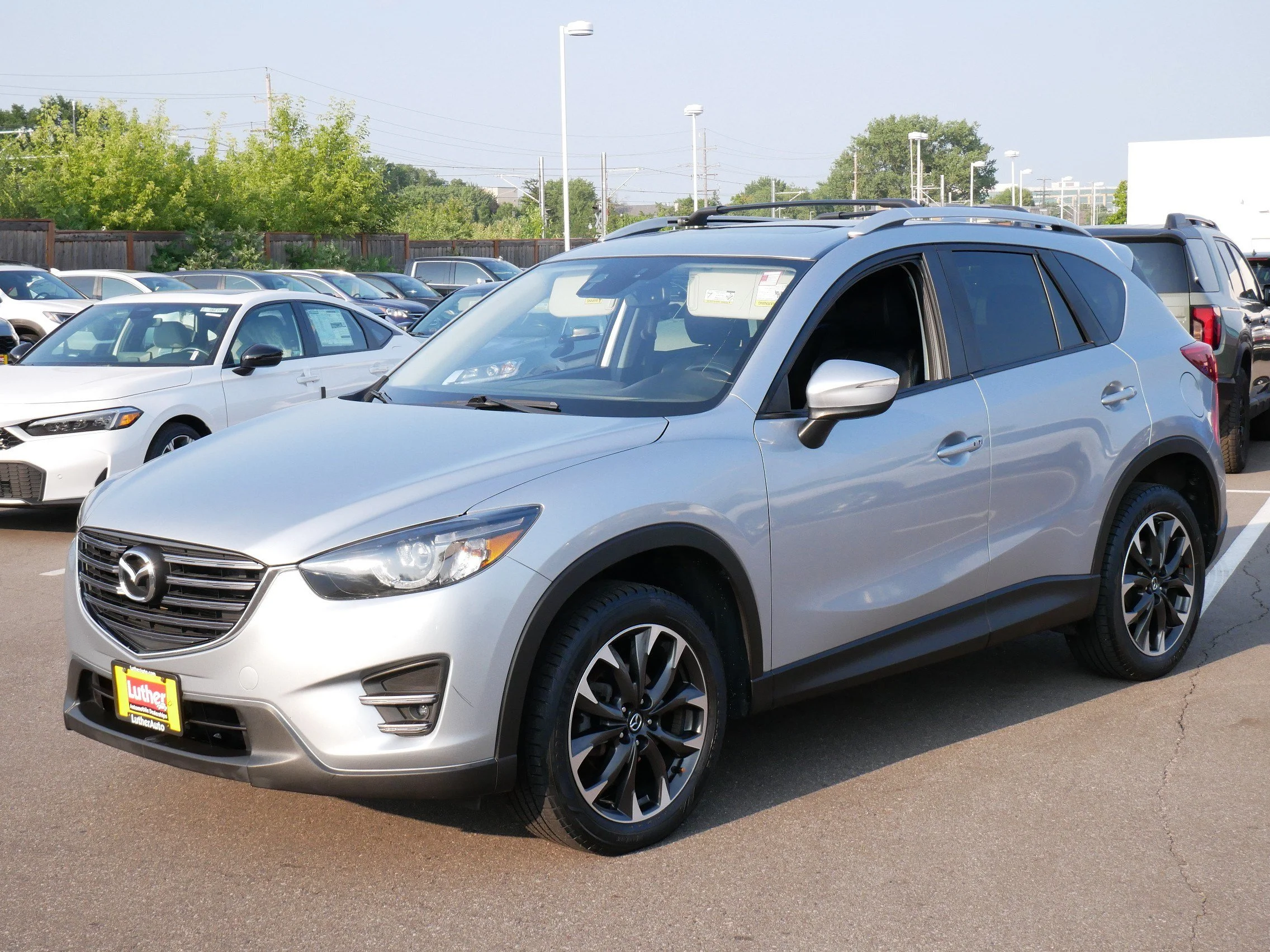 Used 2016 Sonic Silver Metallic Mazda Grand Touring image 3