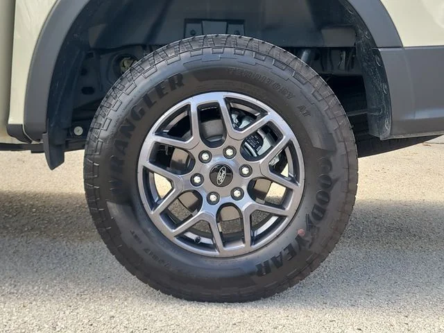 New 2026 Desert Sand Ford XLT image 8