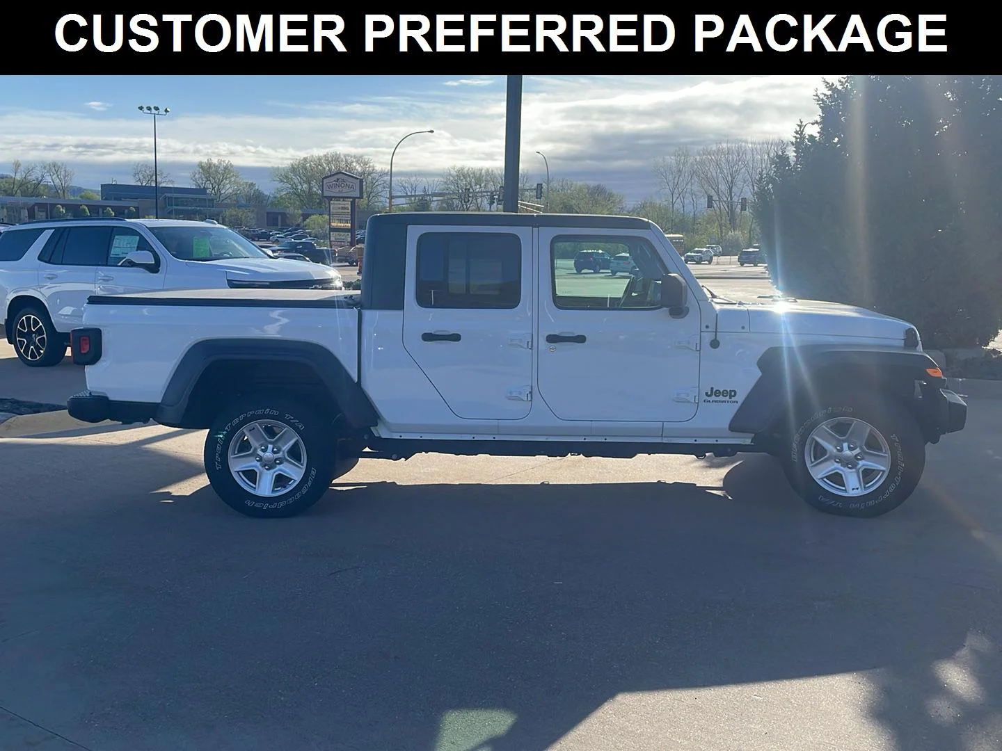 Used 2020 Jeep Gladiator Sport S with VIN 1C6JJTAG7LL198777 for sale in Winona, Minnesota