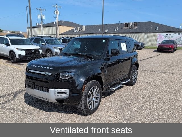Used 2022 Santorini Black Metallic Land Rover XS Edition image 13