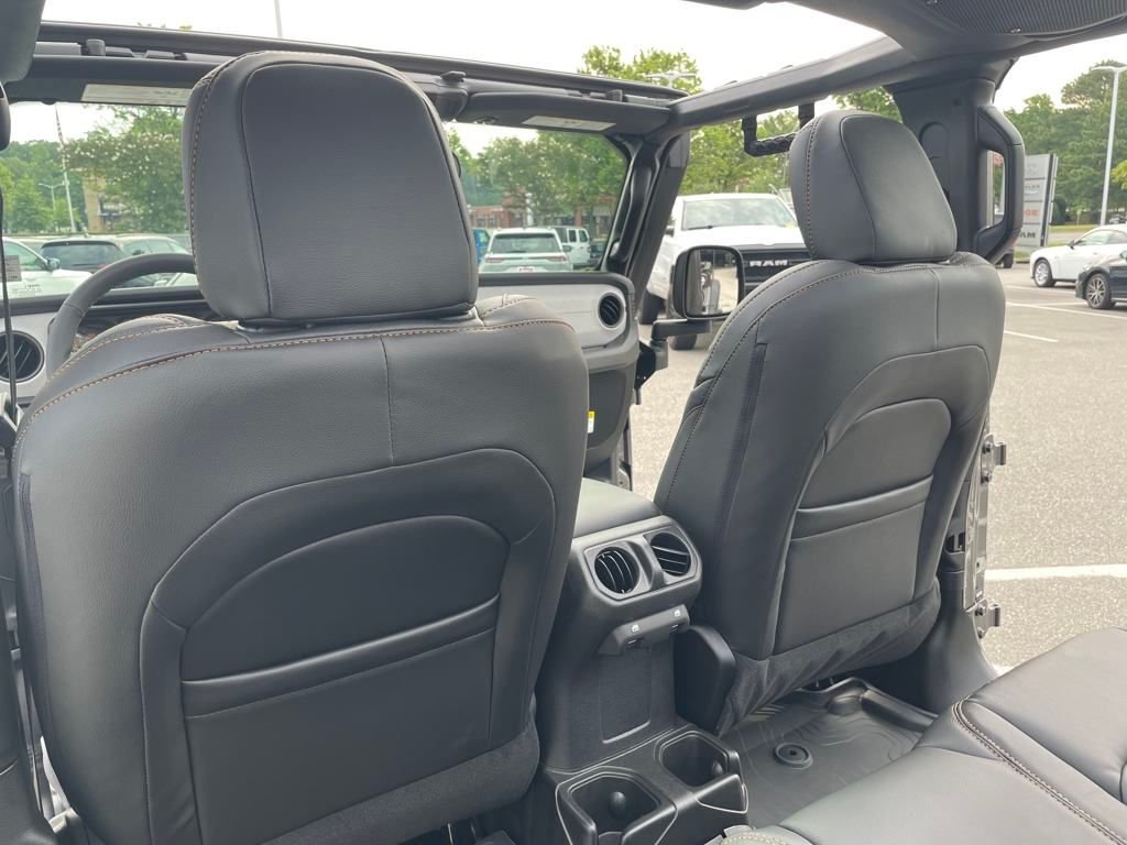 2025 Jeep Wrangler 4-Door Sport S - Photo 9