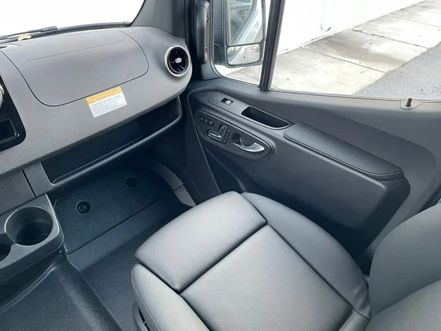 New 2025  Mercedes-Benz Passenger 144 WB image 34