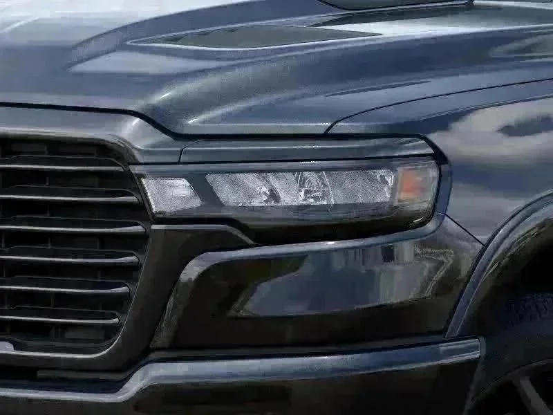 New 2026 Diamond Black Crystal Pearl-Coat Exterior Paint RAM Laramie Night Edition image 5
