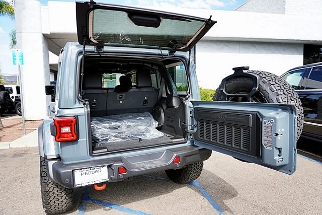New 2026 Anvil Clear-Coat Exterior Paint Jeep Rubicon X image 19