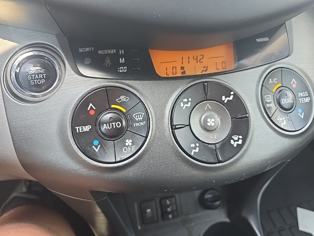 Used 2011 Blue Toyota Limited image 17