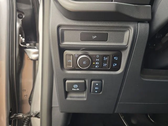 New 2026 Iconic Silver Metallic Ford Tremor® image 38