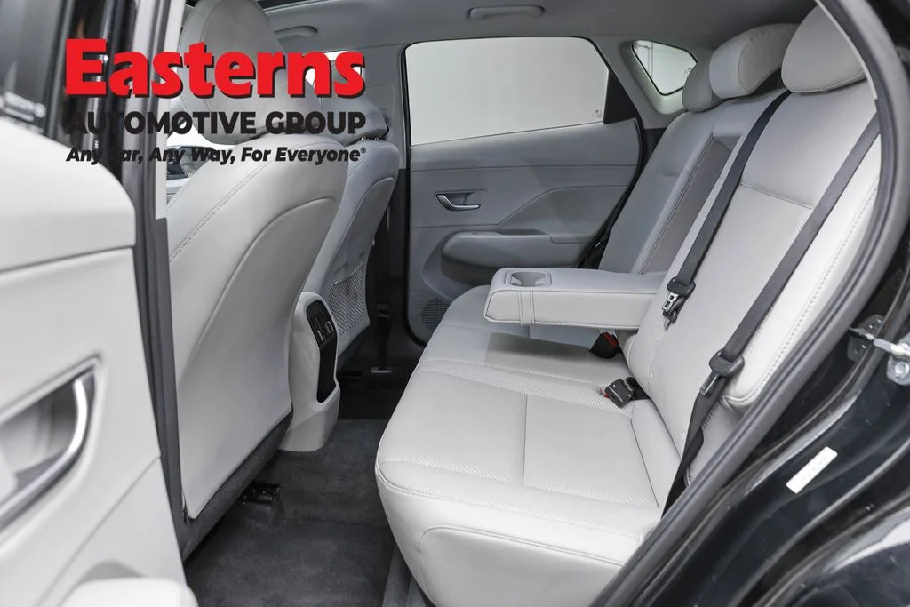 Used 2024 Black Hyundai Limited image 22