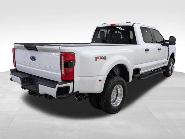 New 2026 Oxford White Ford F-350® XL image 59
