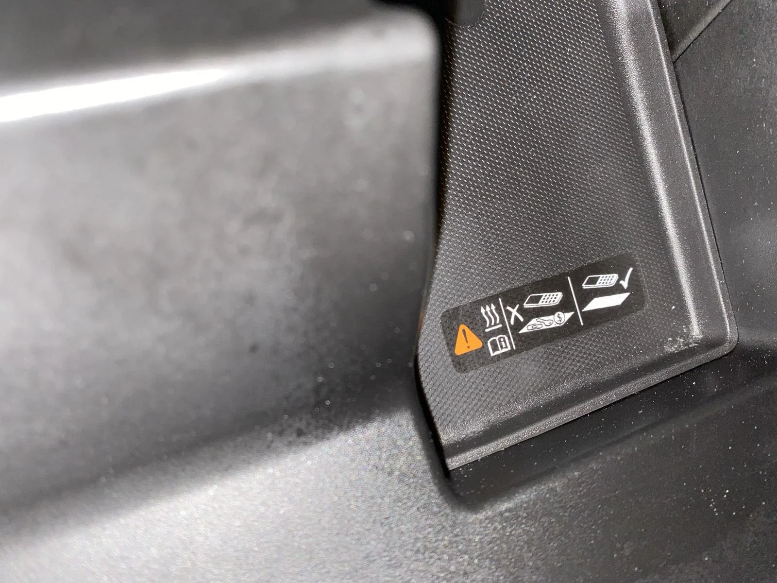 Used 2024 Onyx Black GMC Denali Ultimate image 23