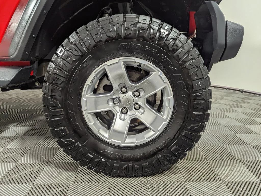 Certified Used 2020 Red Jeep Unlimited Sport S image 31