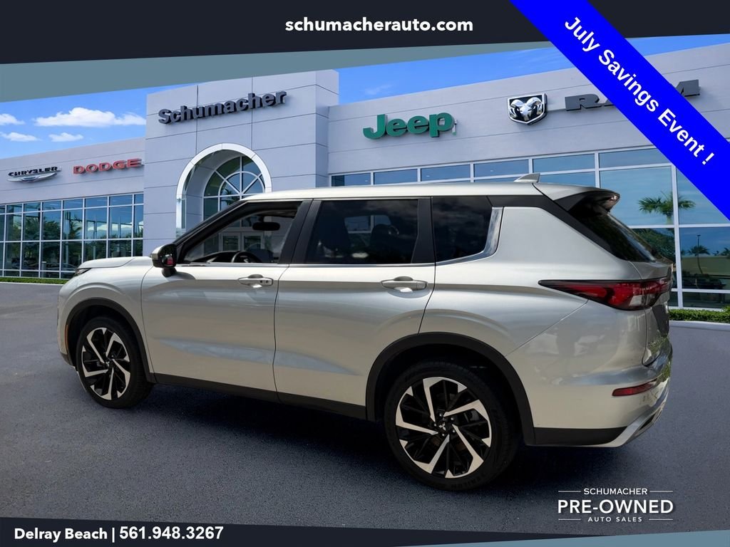 Used 2024  Mitsubishi  image 5