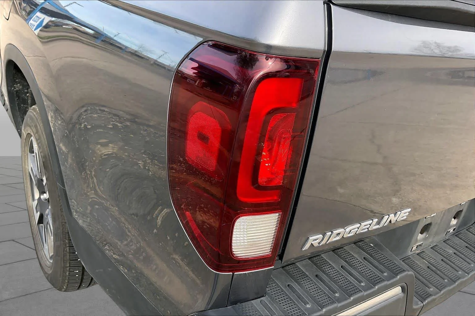 Certified Used 2018 Modern Steel Metallic Honda RTL image 29
