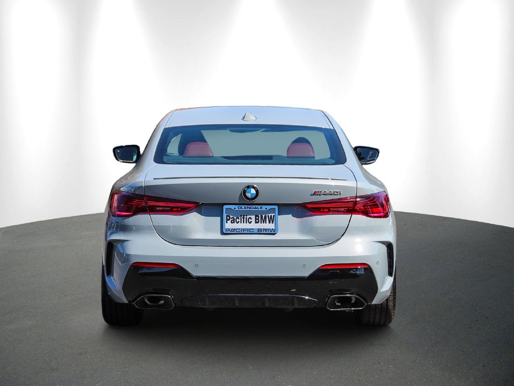 2026 BMW 4 Series photo 5