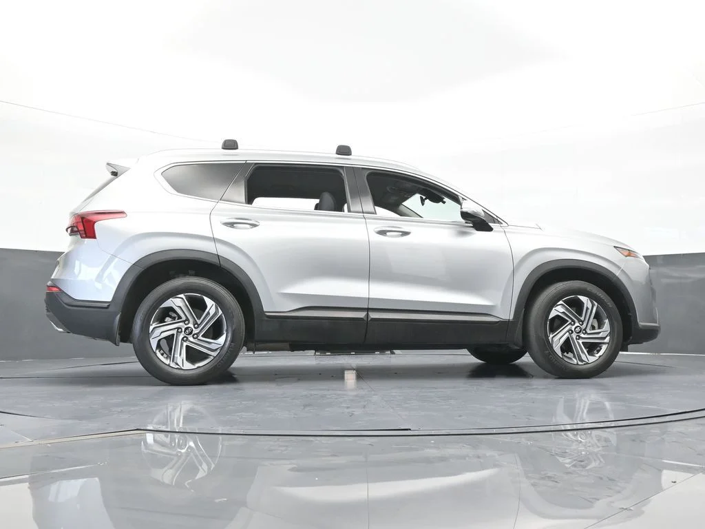 Used 2023 Shimmering Silver Pearl Hyundai SEL image 59