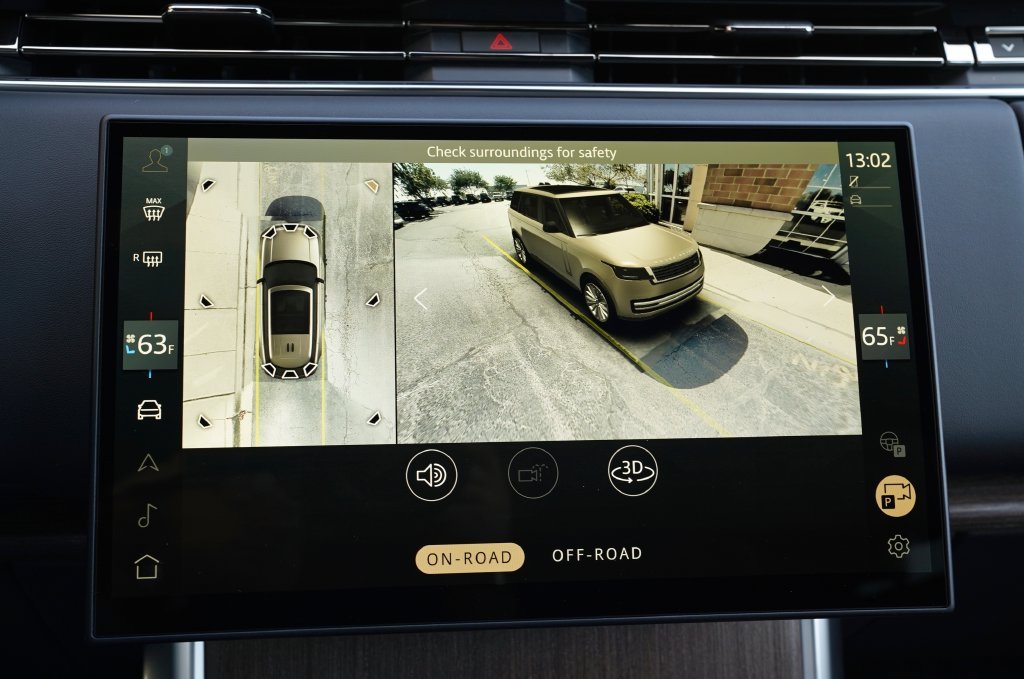 New 2027 Santorini Black Land Rover SE image 30
