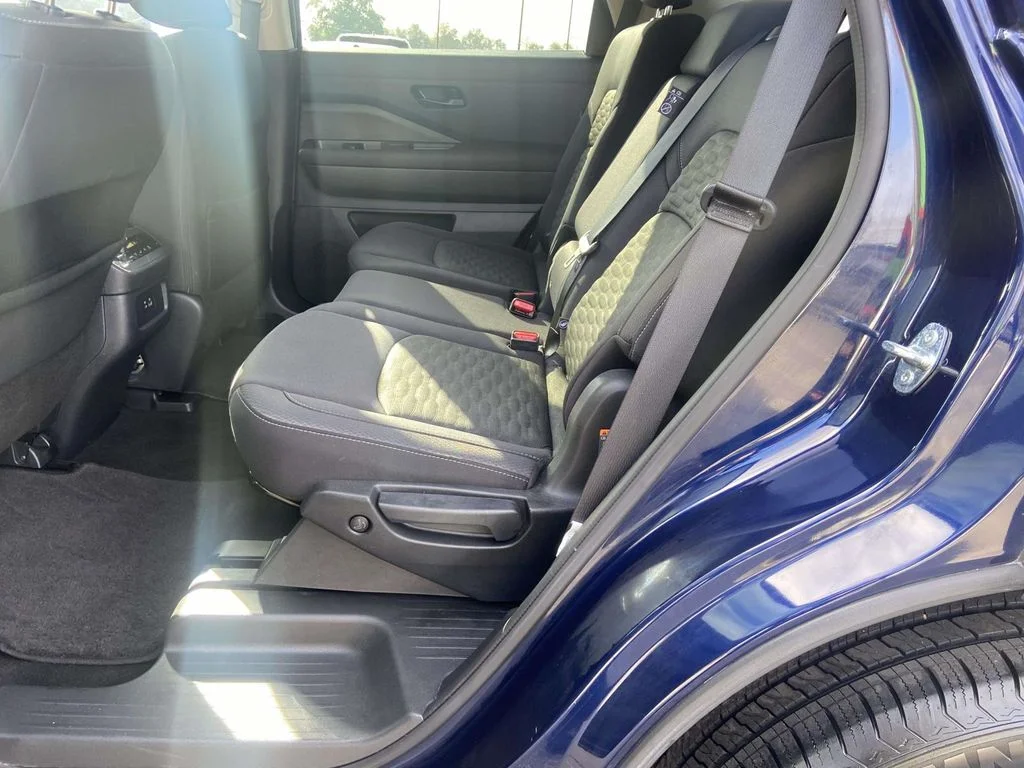 Certified Used 2024 Deep Ocean Blue Pearl Nissan SV image 11
