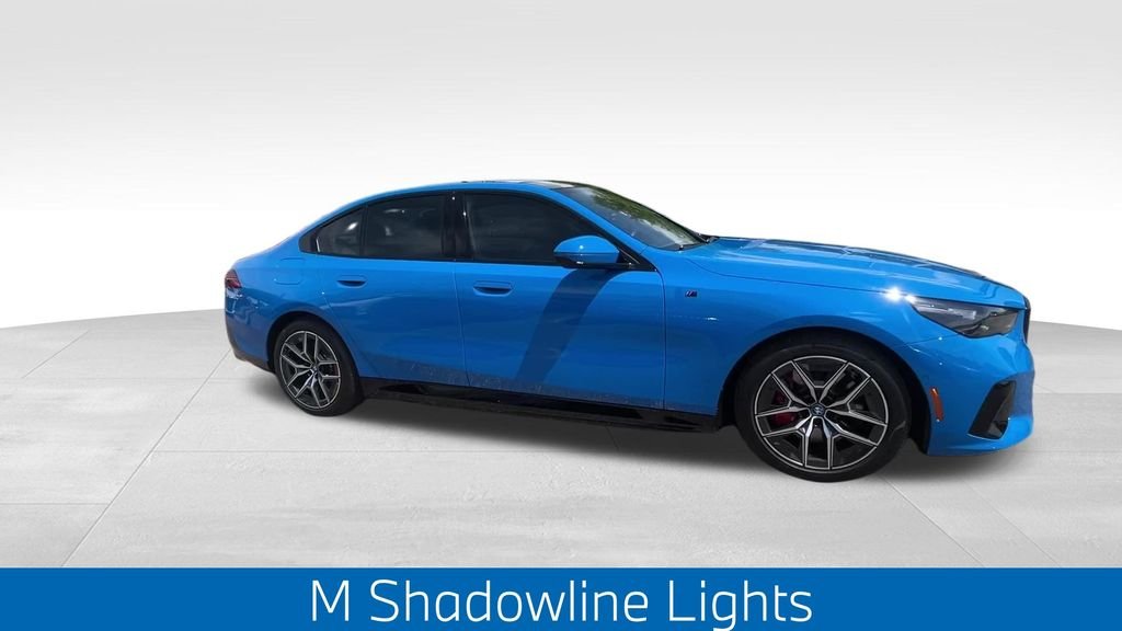 Used 2025  BMW xDrive40 image 14