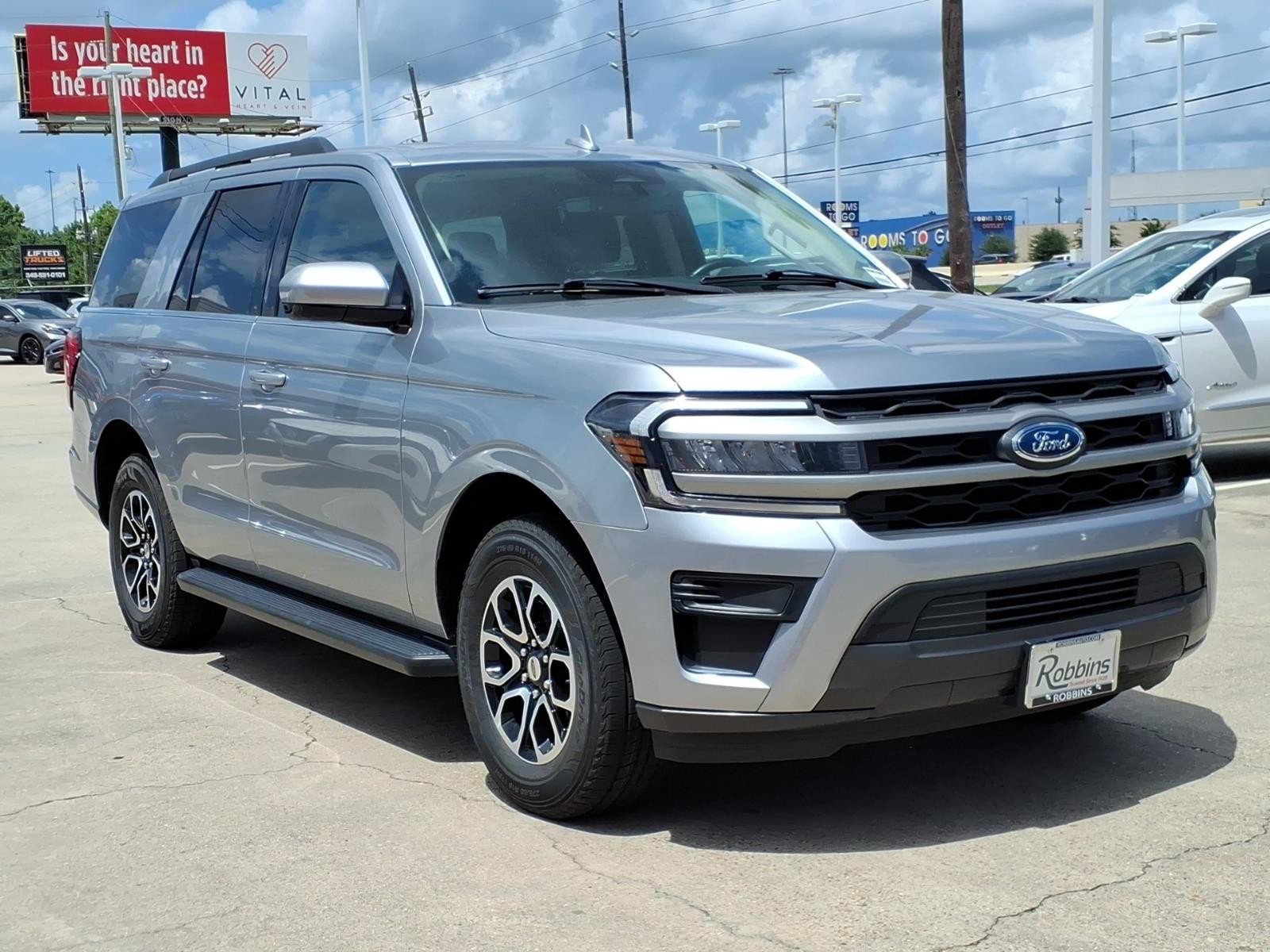 2024 Ford Expedition XLT - 2