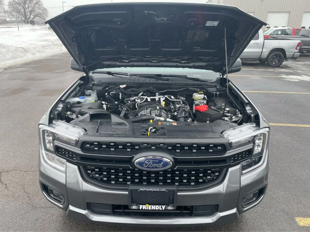 Used 2025 Gray Ford XL image 29