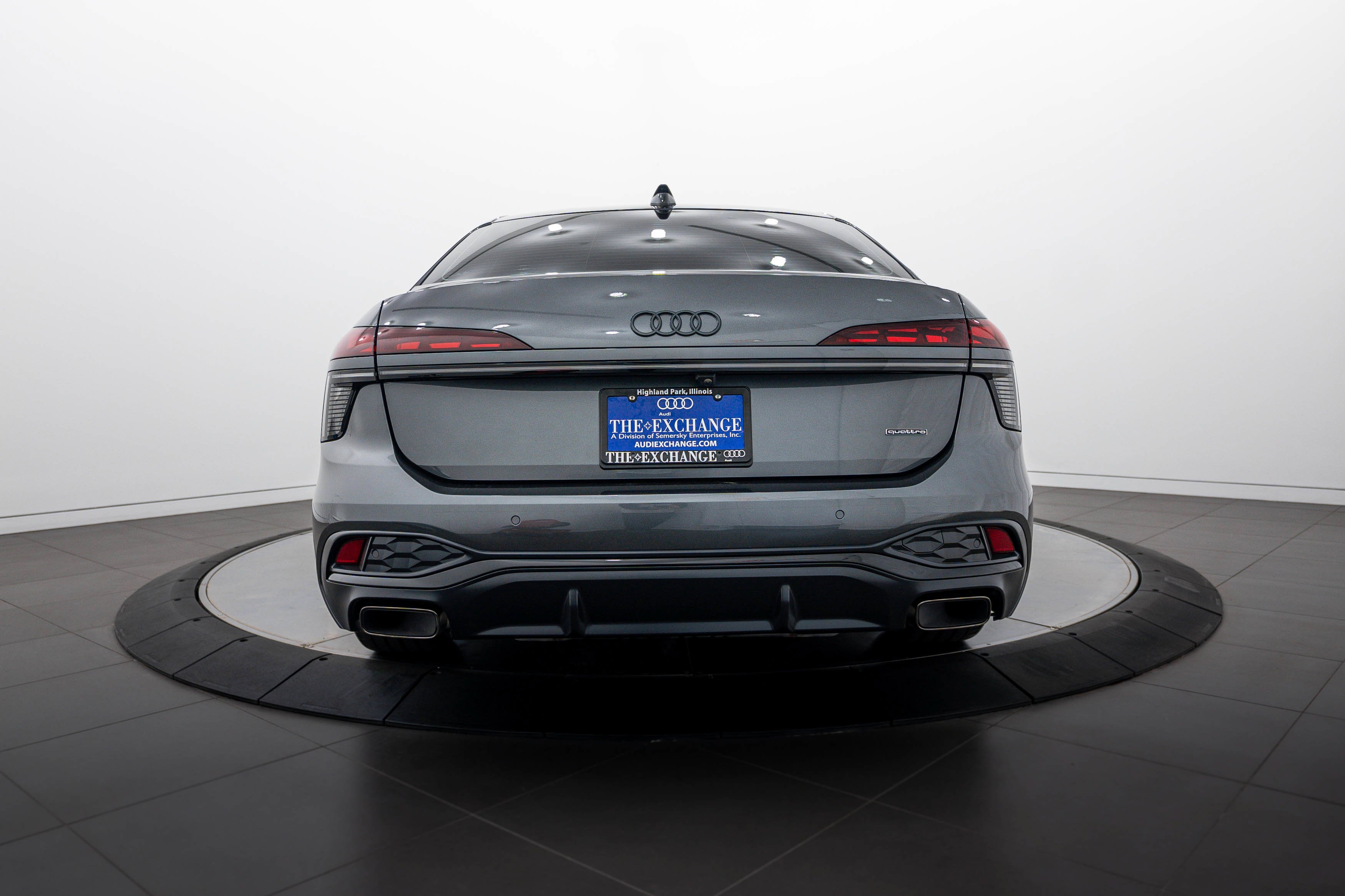 Used 2026 Daytona Gray Pearl Effect Audi Prestige image 23
