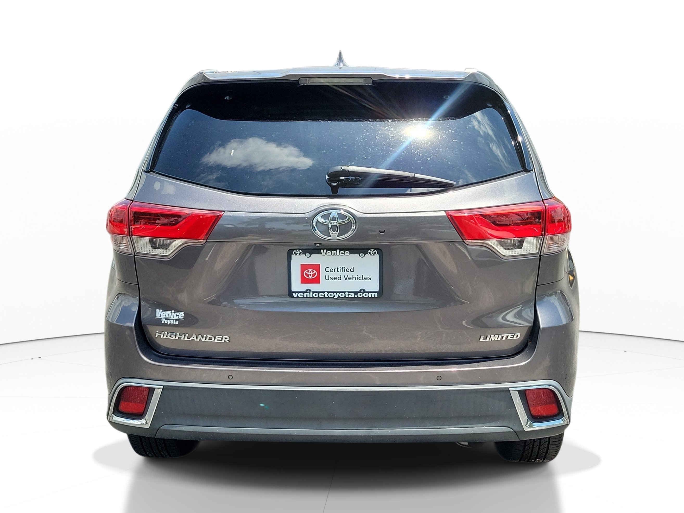 Used 2019 Predawn Gray Mica Toyota Limited image 5