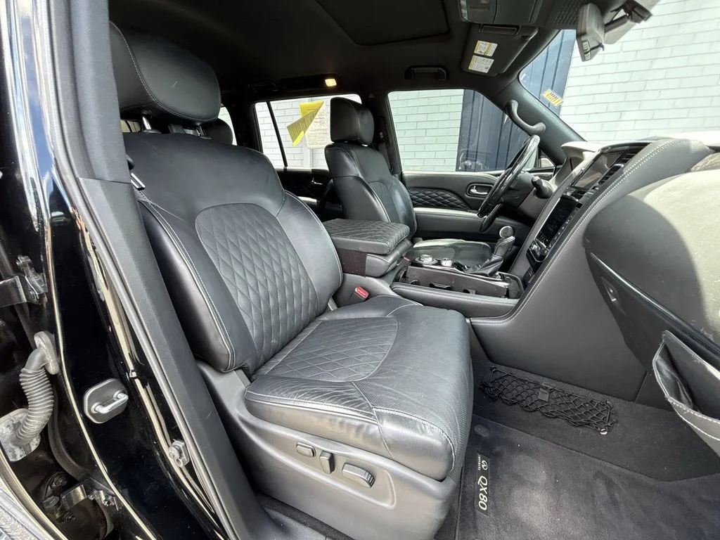Used 2021 Black INFINITI Sensory image 28