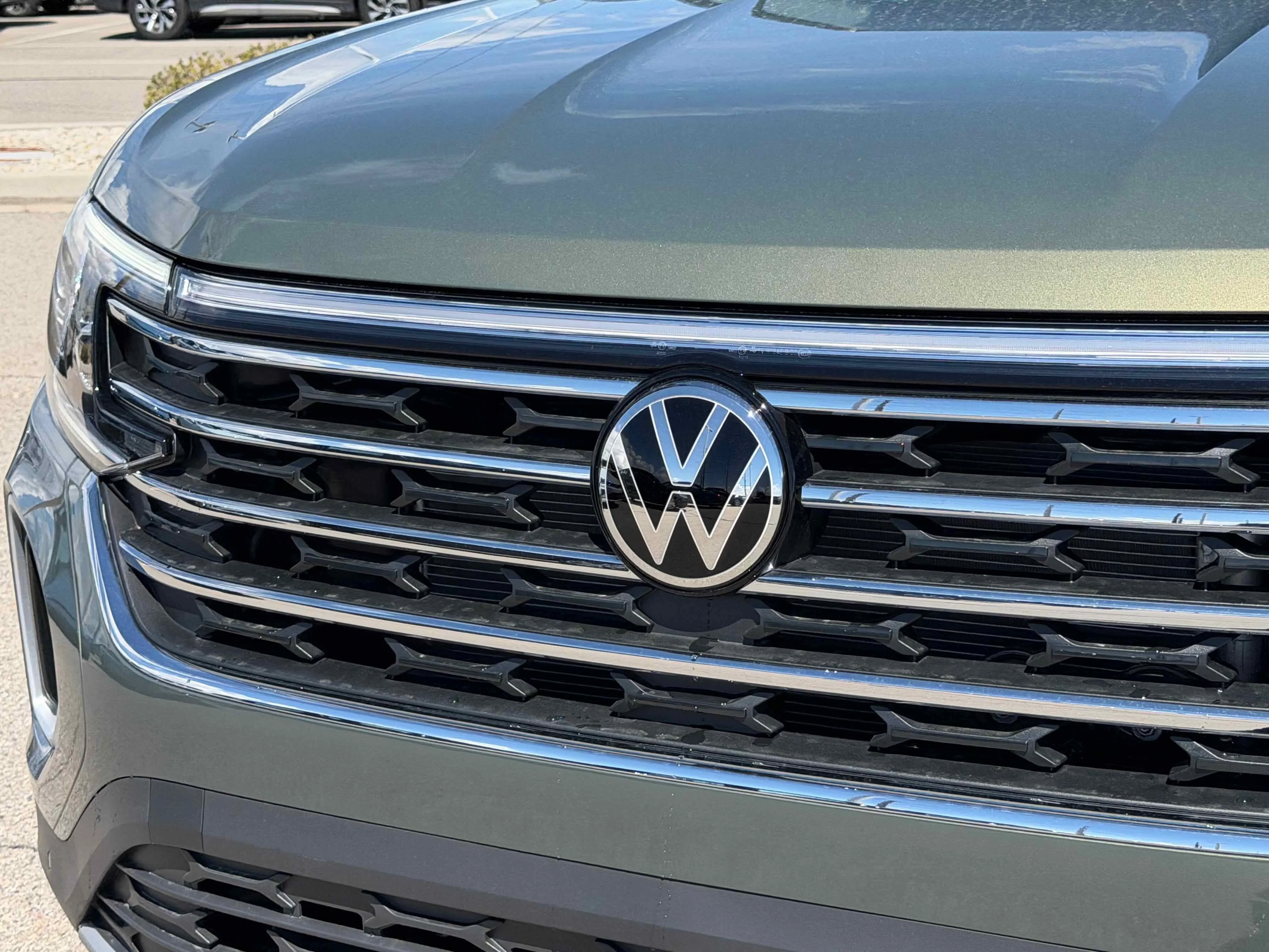 New 2026 Green Volkswagen 2.0T SE w/Technology image 11