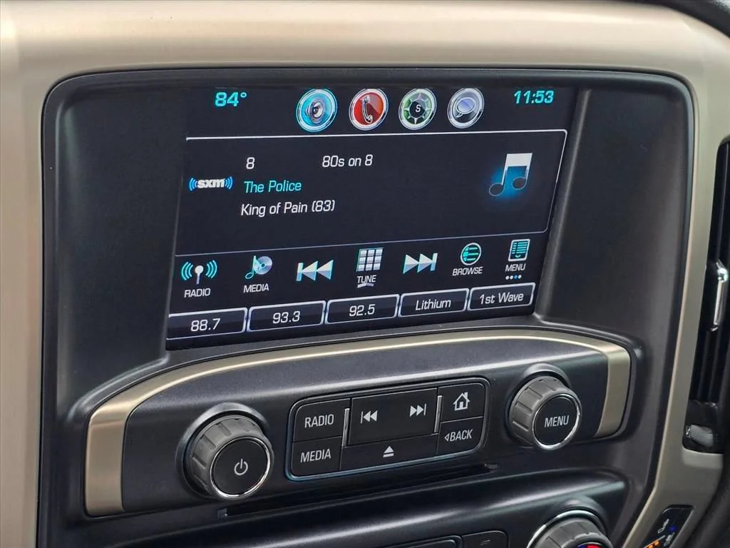 Used 2018 WHITE FROST TRICOAT GMC Denali image 20