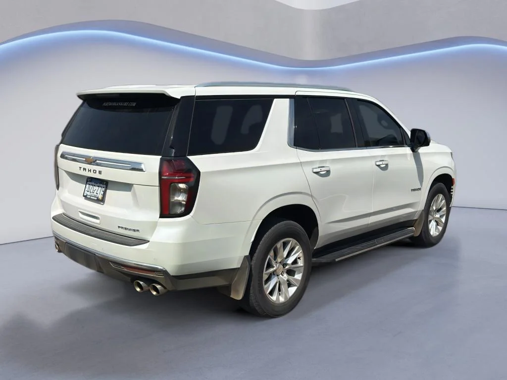 Used 2023 Iridescent Pearl Tricoat Chevrolet Premier image 5