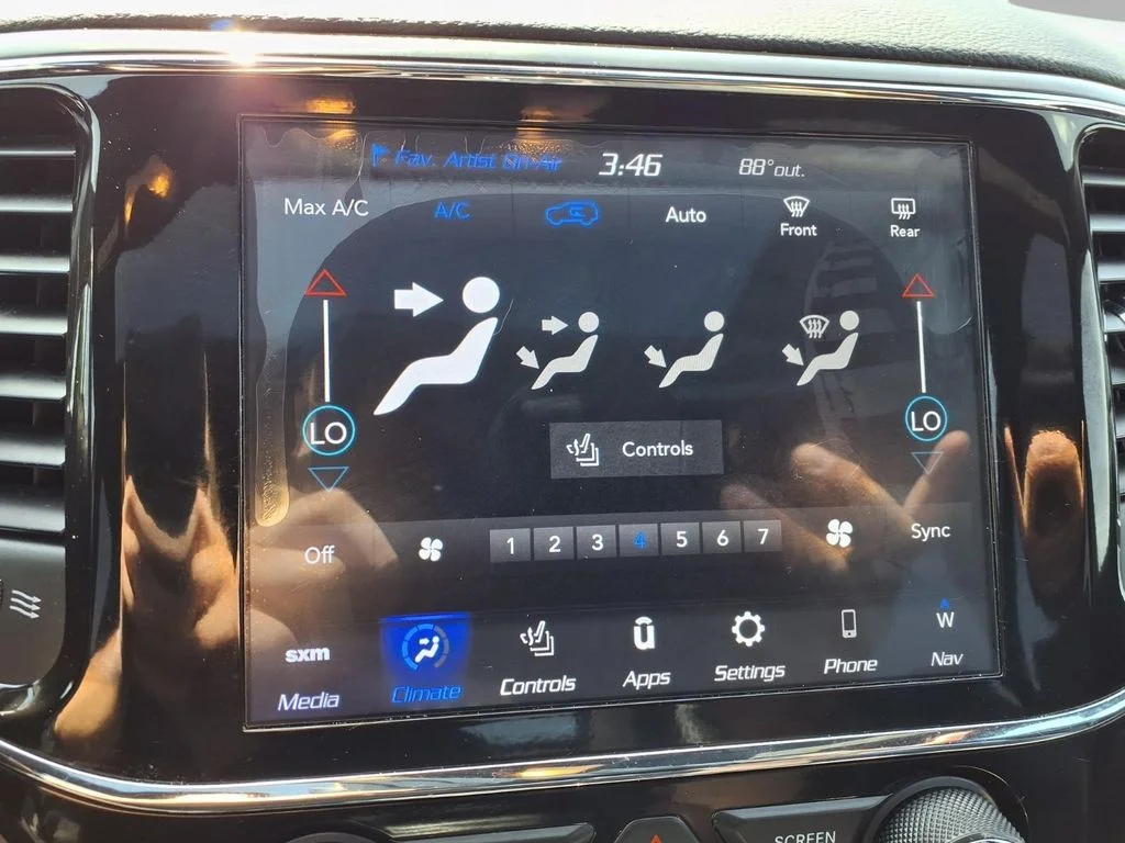 Certified Used 2021 Black Jeep Laredo X image 7